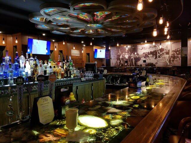 Bistro 210