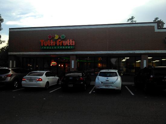 Tutti Frutti Frozen Yogurt