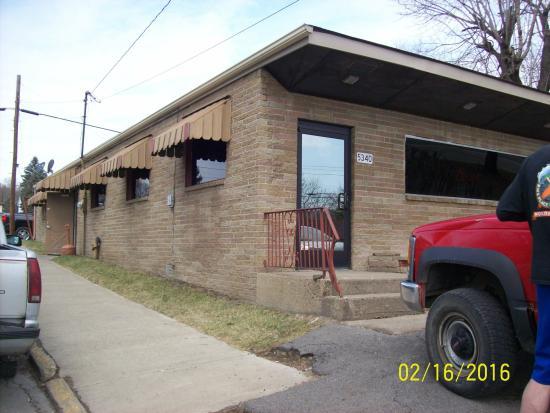 Phil's Bar and Grill