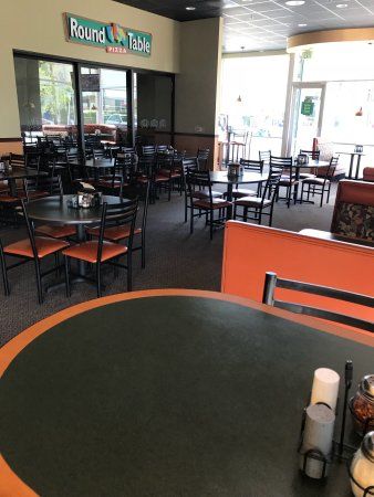 Round Table Pizza