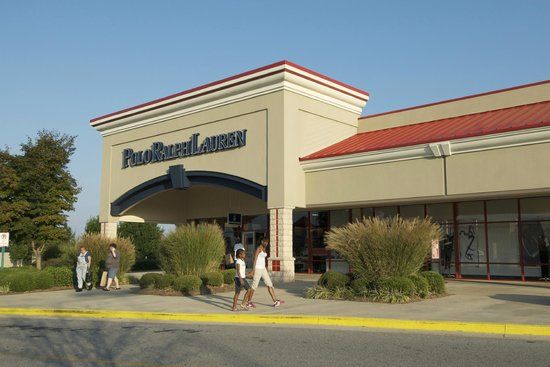 Tanger Outlets