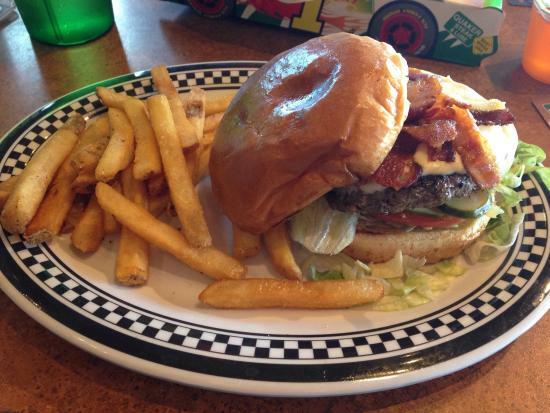 Quaker Steak & Lube